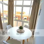 703 Aguila Apartamento - Vista Al Mar - Cerca De Tren, Restaurantes Y Tiendas